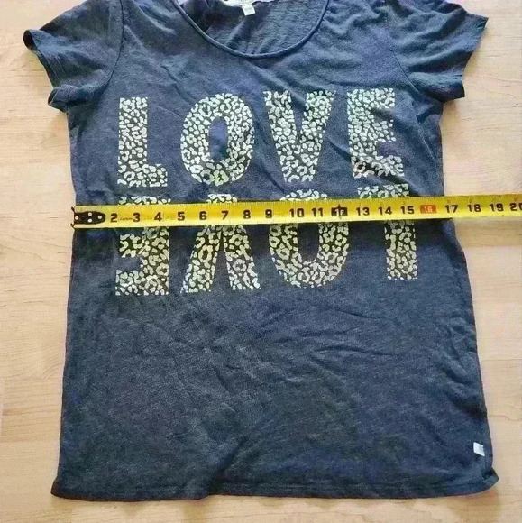 Victoria's secret LOVE tee size small - Picture 5 of 7